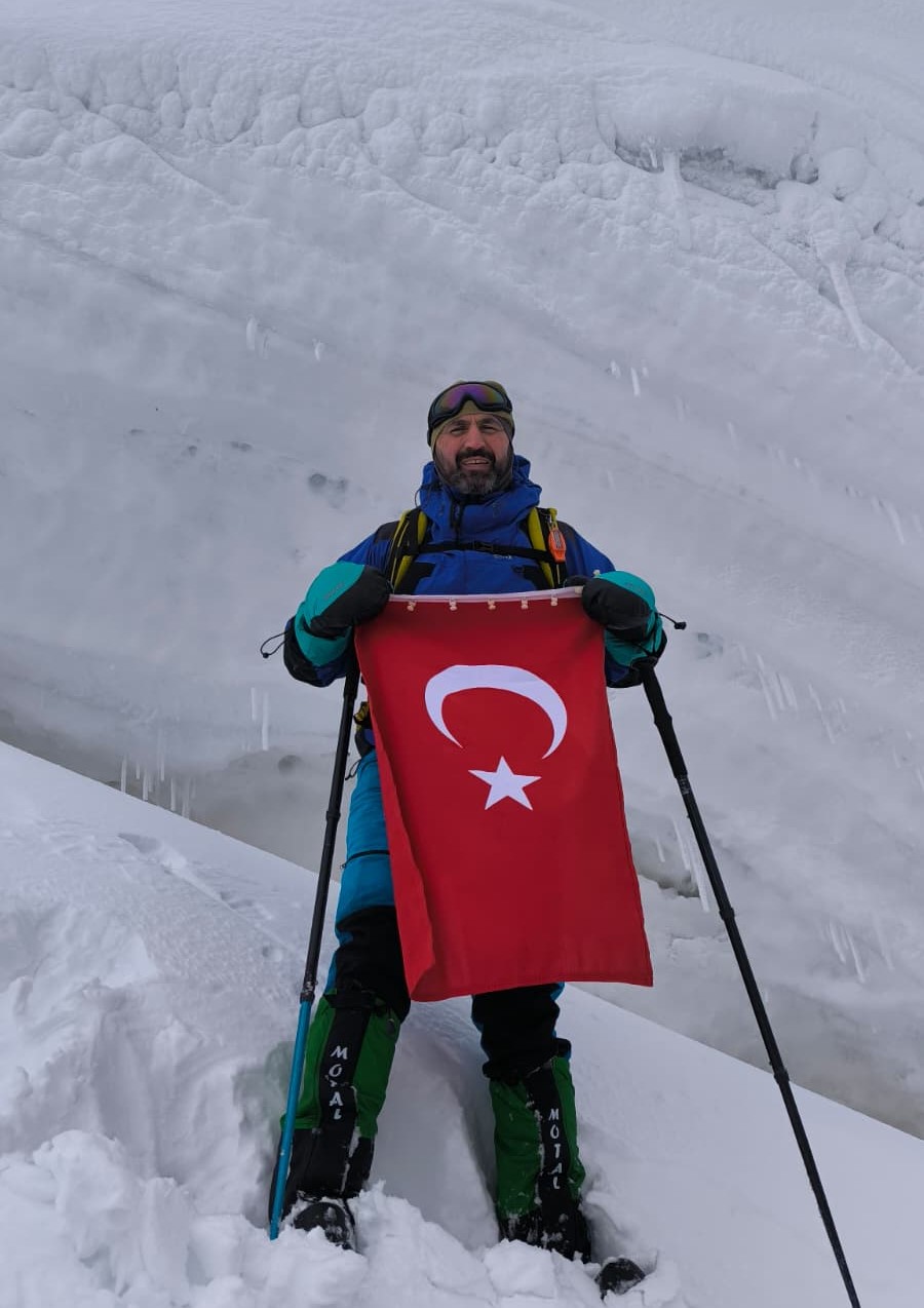 Gediz’in Gizli Zirvesi Akdağ: Doğa Sporlarının Yeni Cazibe Merkezi