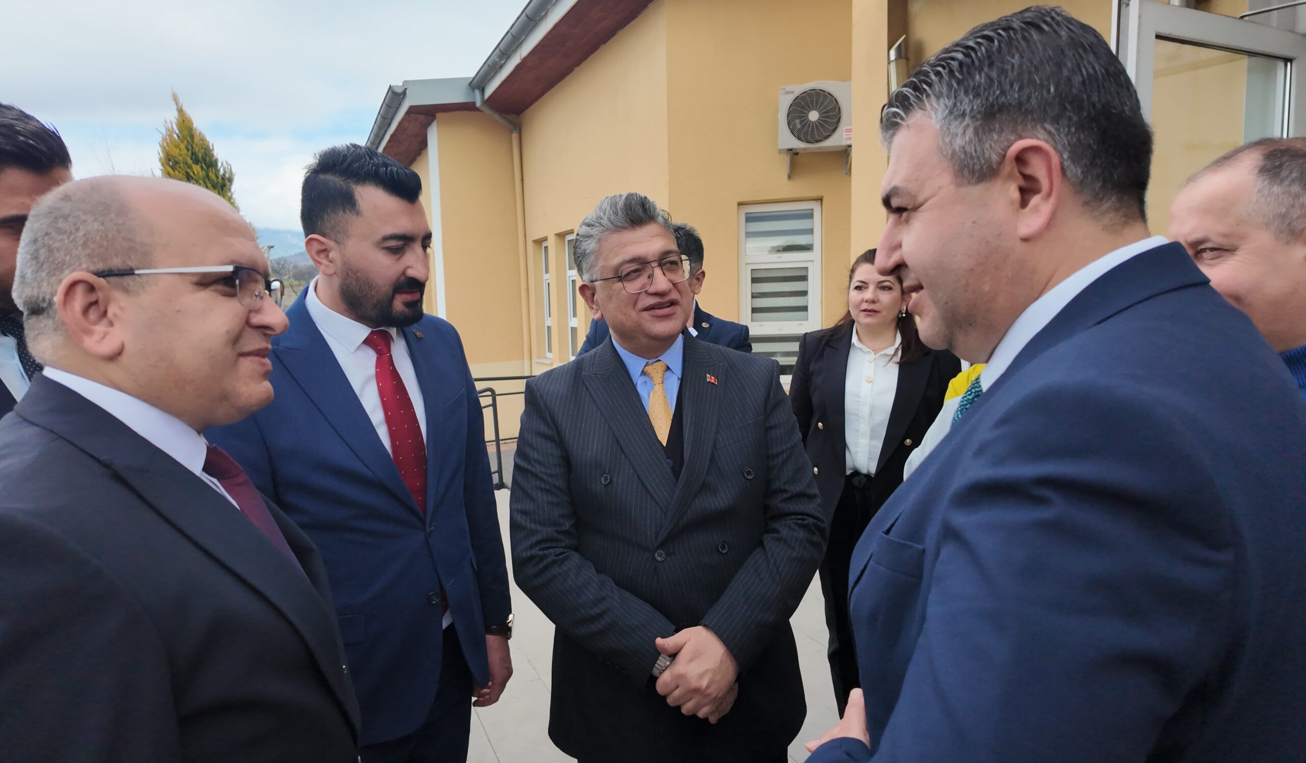 Gediz’de Belediye Başkanı Necdet Akel Gediz MYO’da  Yapay Zeka Salonu sözü verdi