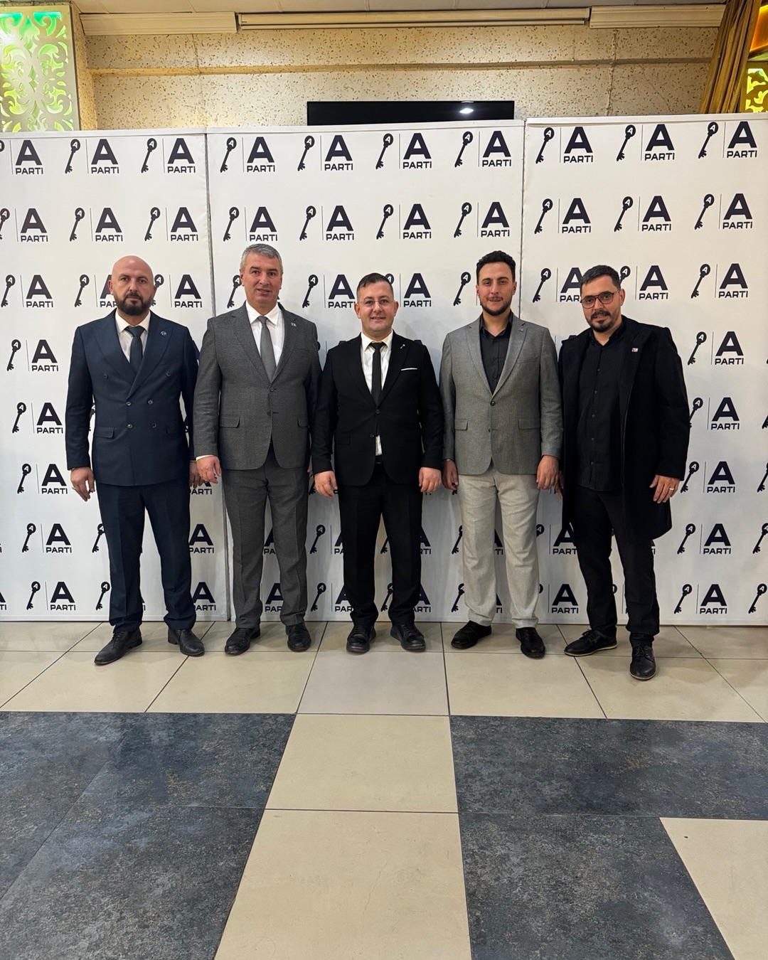 Gediz’de Enerji Zammı Tepkisi: “Elektrik ve Doğalgaz Yükü Taşınamaz Hale Geldi”