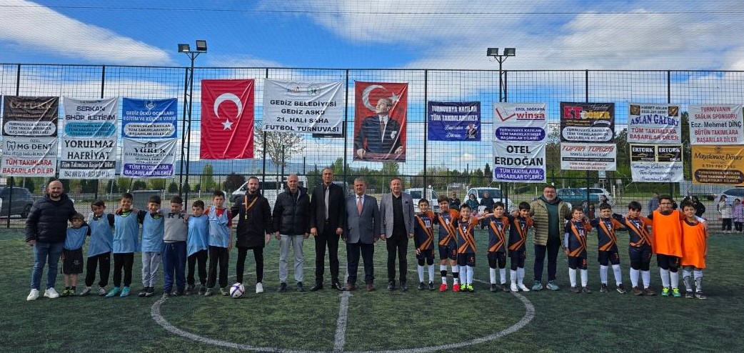 Geleceğin Yıldızları Sahada: Gediz’de Okullar Arası Futbol Heyecanı Başladı