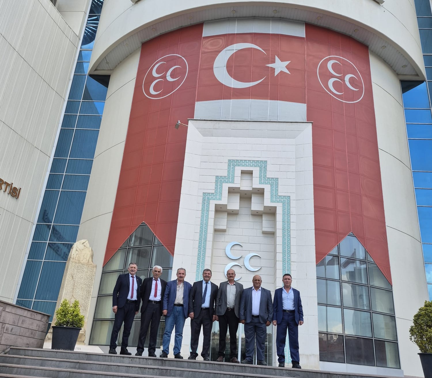 Eskigediz Belediye Başkanı Arslan’dan Ankara Çıkarması: “Liderimizin Emrindeyiz”