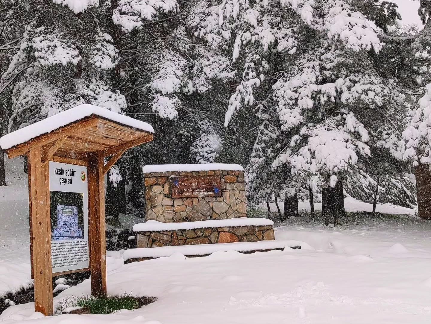 GEDİZ’DE AKDAĞ VE MURAT DAĞI BEYAZA BÜRÜNDÜ