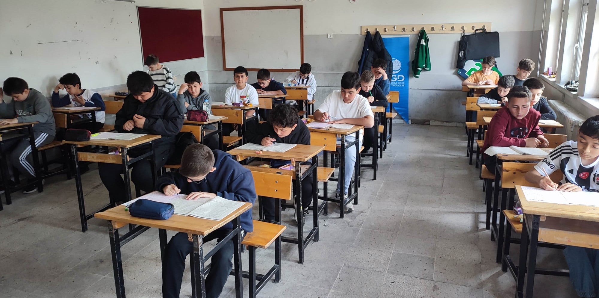 Gediz’de Gençler Efendimiz’in (sav) İzinde: Siyer-i Nebi Sınavına Yoğun Katılım