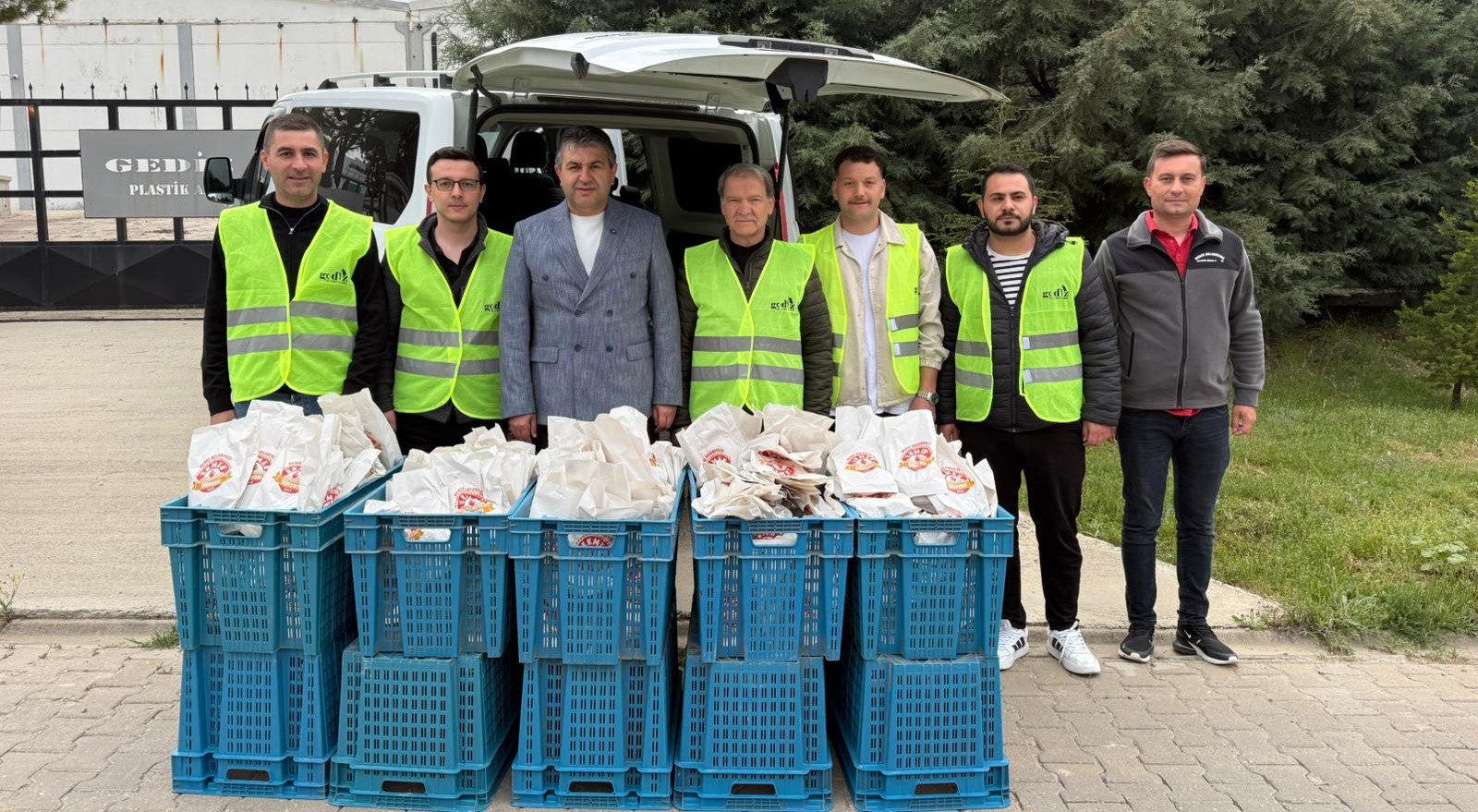 Gediz’de 1 Mayıs Emek ve Dayanışma Günü: Başkan Akel’den Emekçilere “Gönülden” Kutlama