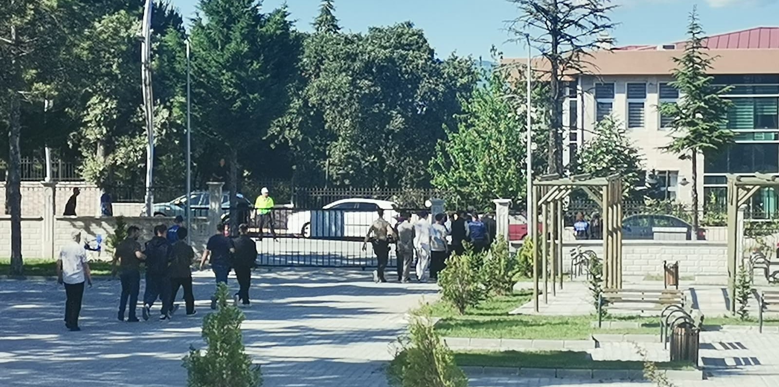 Gediz’de Kan Donduran Çocuk İstismarı Operasyonu: 6 Kişi Tutuklandı!