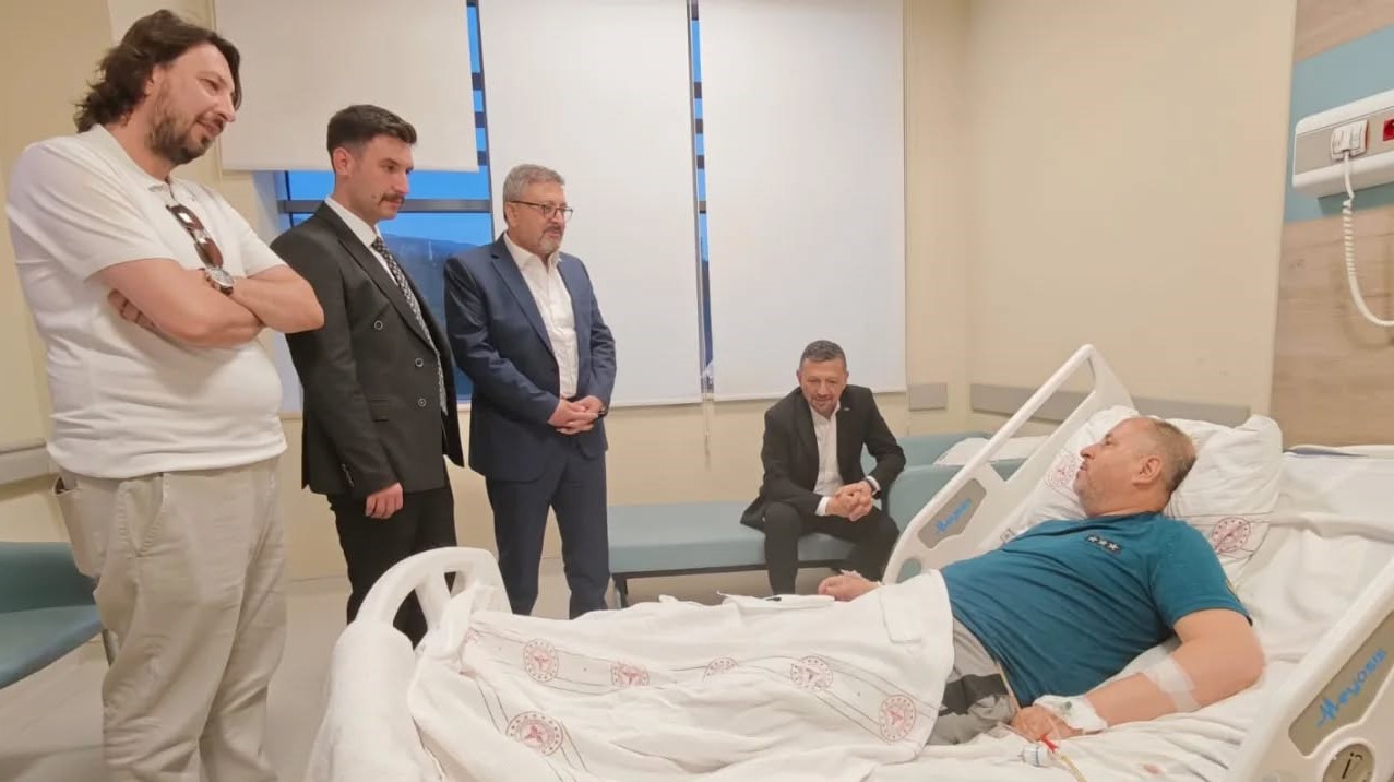 MHP Heyetinden Gediz İlçe Başkanı Fatih Aydın’a Hastanede Vefa Ziyareti