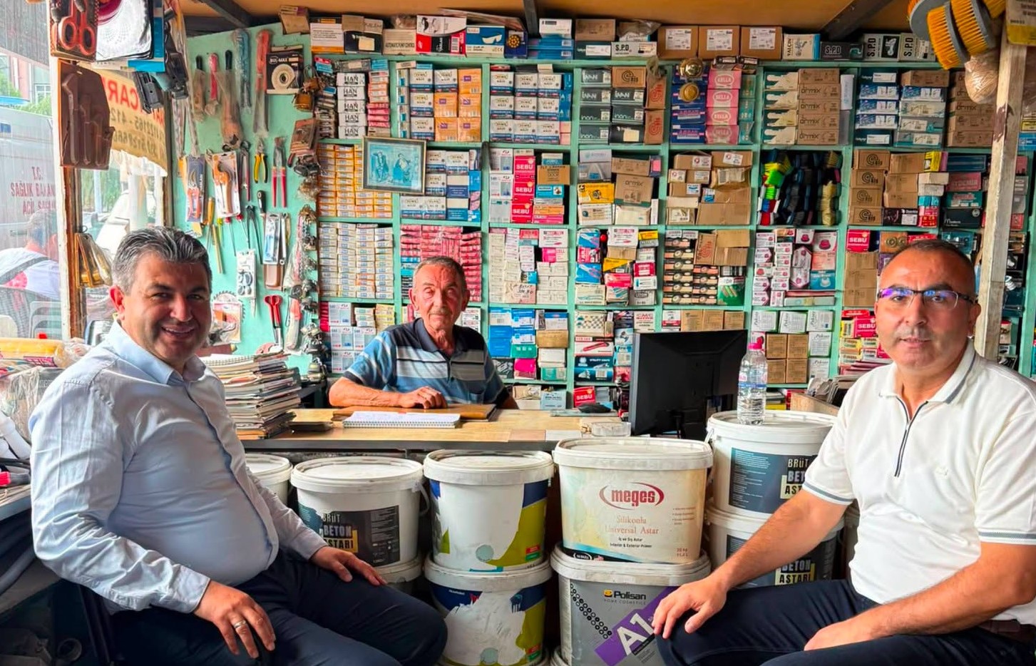 Gediz Festival Coşkusunda Başkan Akel Vatandaşın Yanında: “Gönül Belediyeciliği İhmale Gelmez”