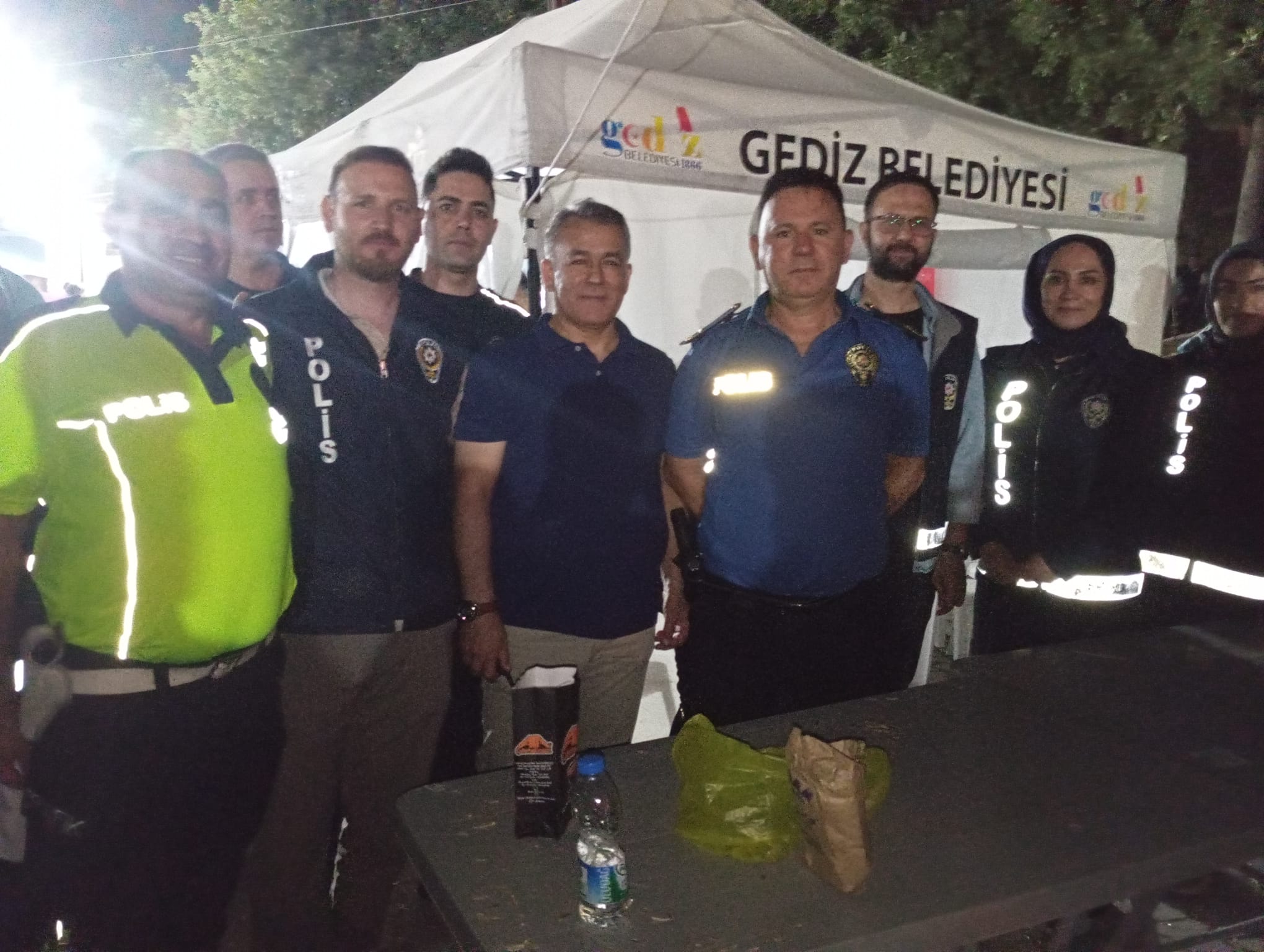 GEDİZ POLİSİ VE YUNUS EKİPLERİNDEN DİKKAT ÇEKEN PERFORMANS: FESTİVALDE HUZUR VE GÜVEN DİKKAT ÇEKTİ