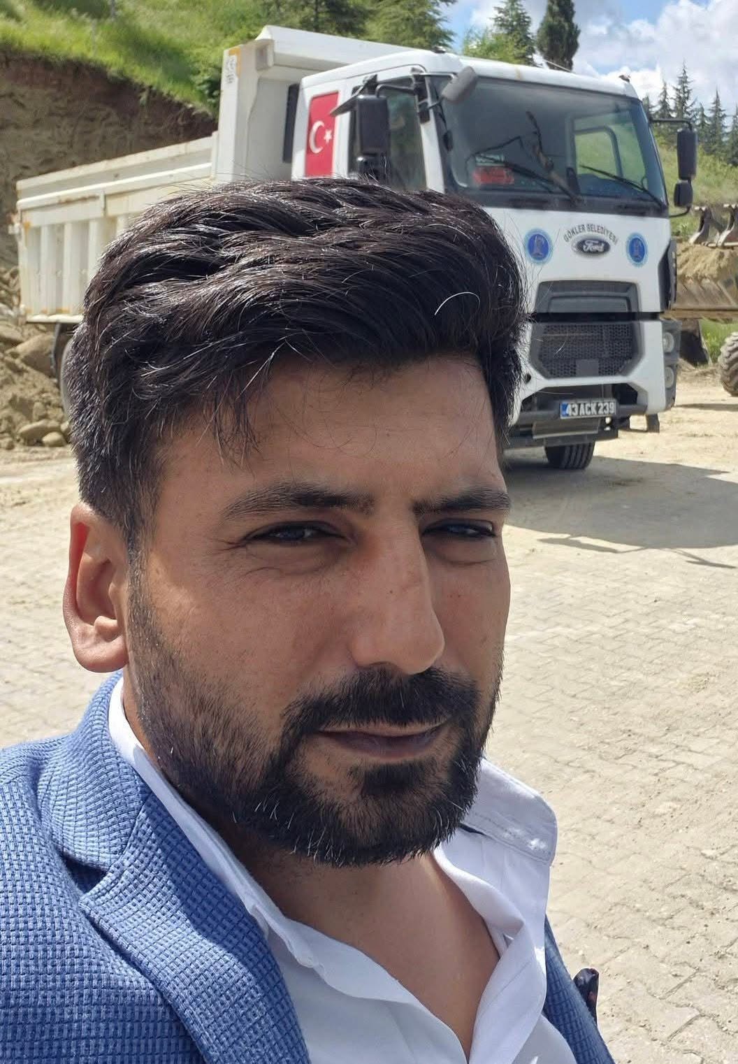 Gediz Gökler Beldesi’nde Çifte Acı: Yangın Söndürmeye Koşan Belediye Personeli Kalbine Yenik Düştü!