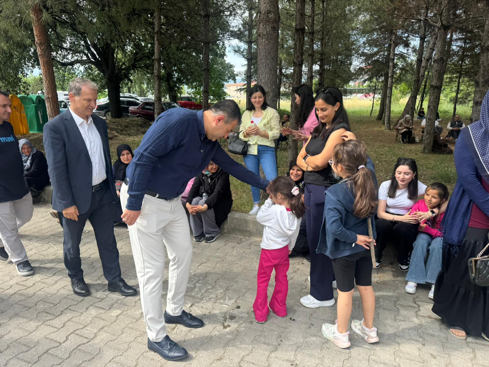 Gediz’de YKS Heyecanı: Binlerce Öğrenci Ter Döktü, Belediye Velileri Yalnız Bırakmadı!