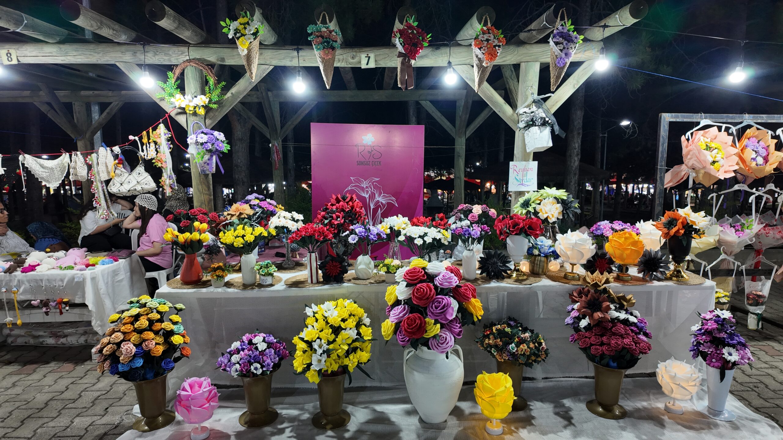 Festivalin Görünmeyen Cevherleri: El Emeği Göz Nuru Stantlar Reklam ve Ziyaretçi Bekliyor