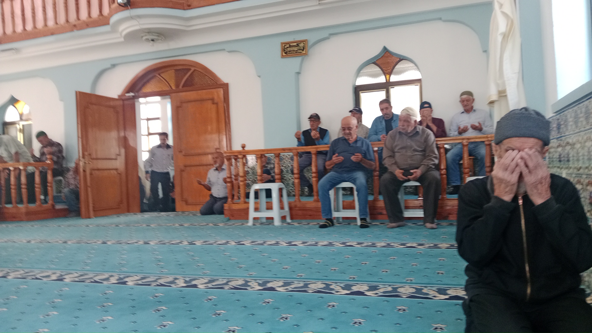 GEDİZ PINARBAŞI KÖYÜNDE İMAM-HATİP EKSİKLİĞİ