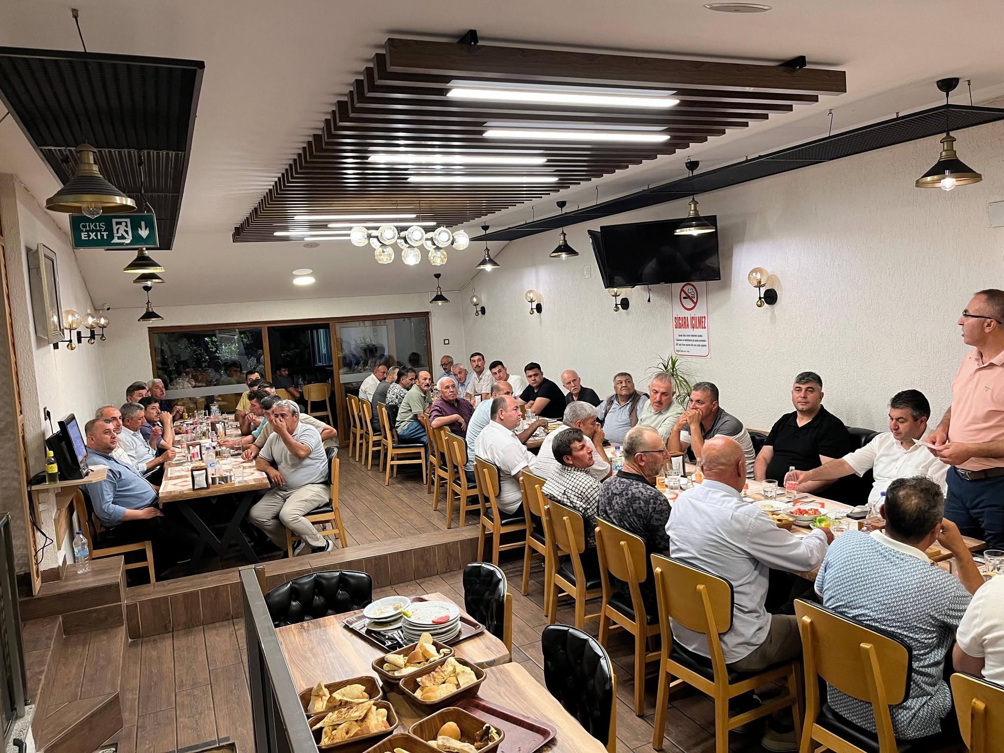 GEDİZ’DE KOOPERATİFLERLE GÜÇLÜ BİRLİKTELİK: İLÇE EKONOMİSİ İÇİN ORTAK AKIL BULUŞMASI