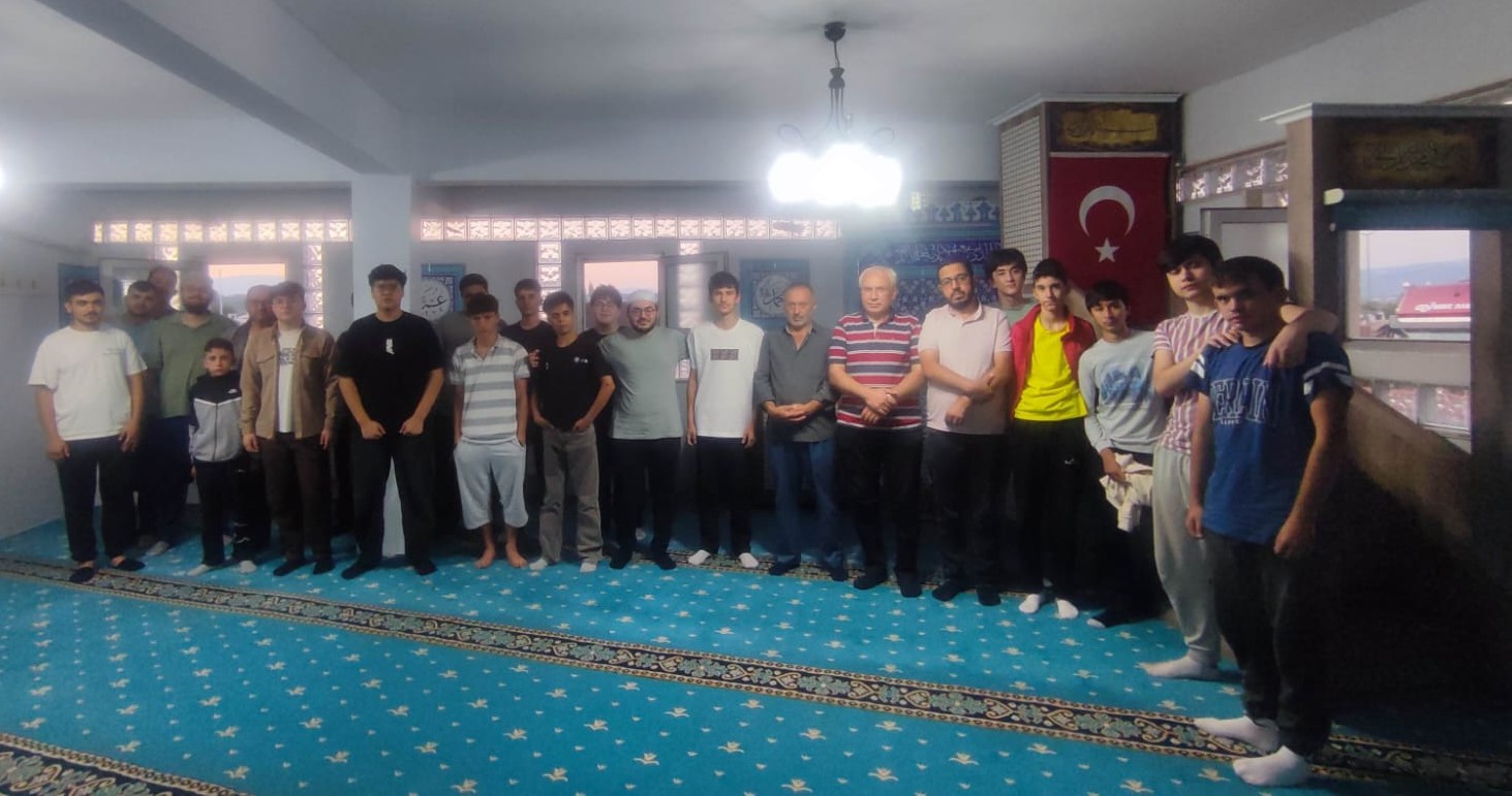 ANADOLU GENÇLİK DERNEĞİ GEDİZ TEMSİLCİLİĞİ’NDEN GENÇLERE ÖZEL ÖDÜLLÜ SABAH NAMAZI BULUŞMALARI