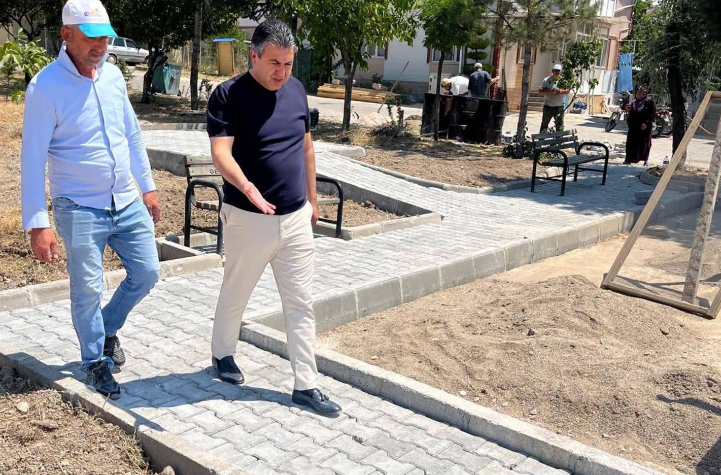 Gediz’de Yatırımlar Yerinde İnceleniyor:  Başkan Akel Çalışmaları Sahada Takip Ediyor