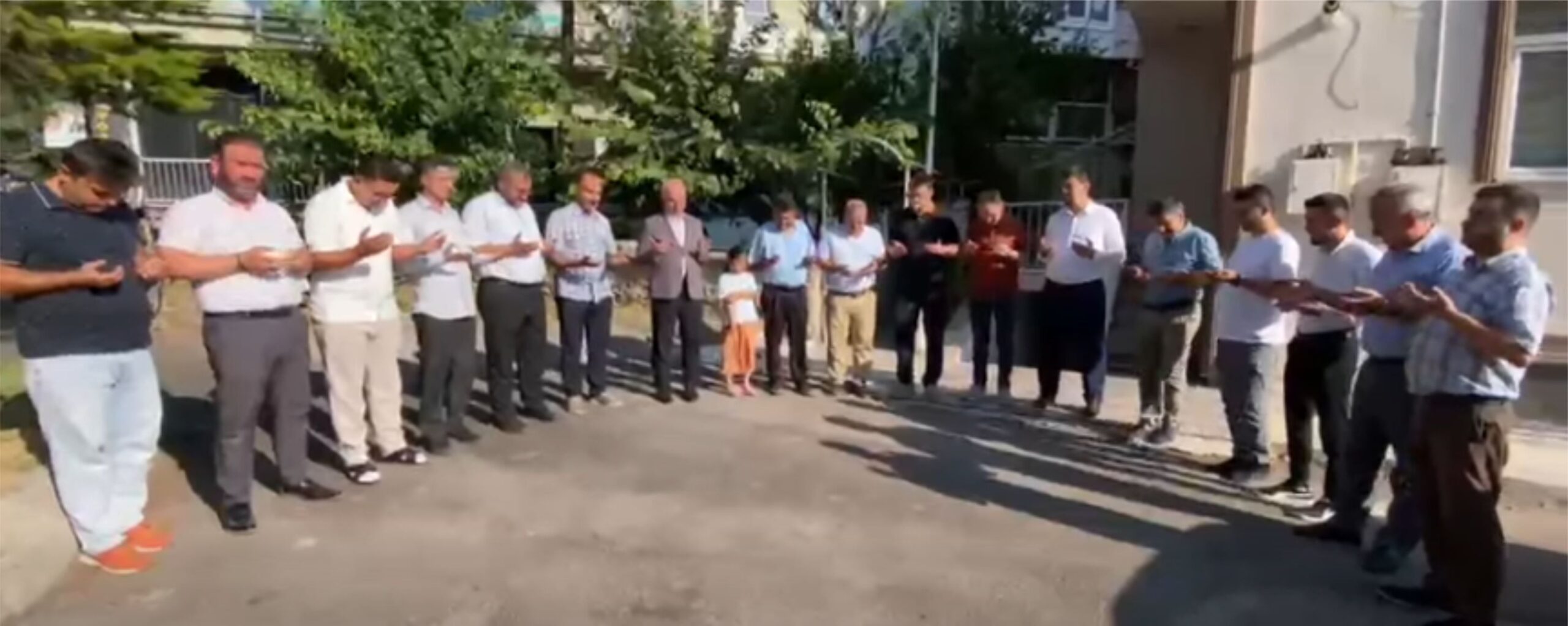 Gediz İlçe Müftüsü Sebahattin Turan Dualarla Uğurlandı:  Yeni Durağı Bursa Osmangazi