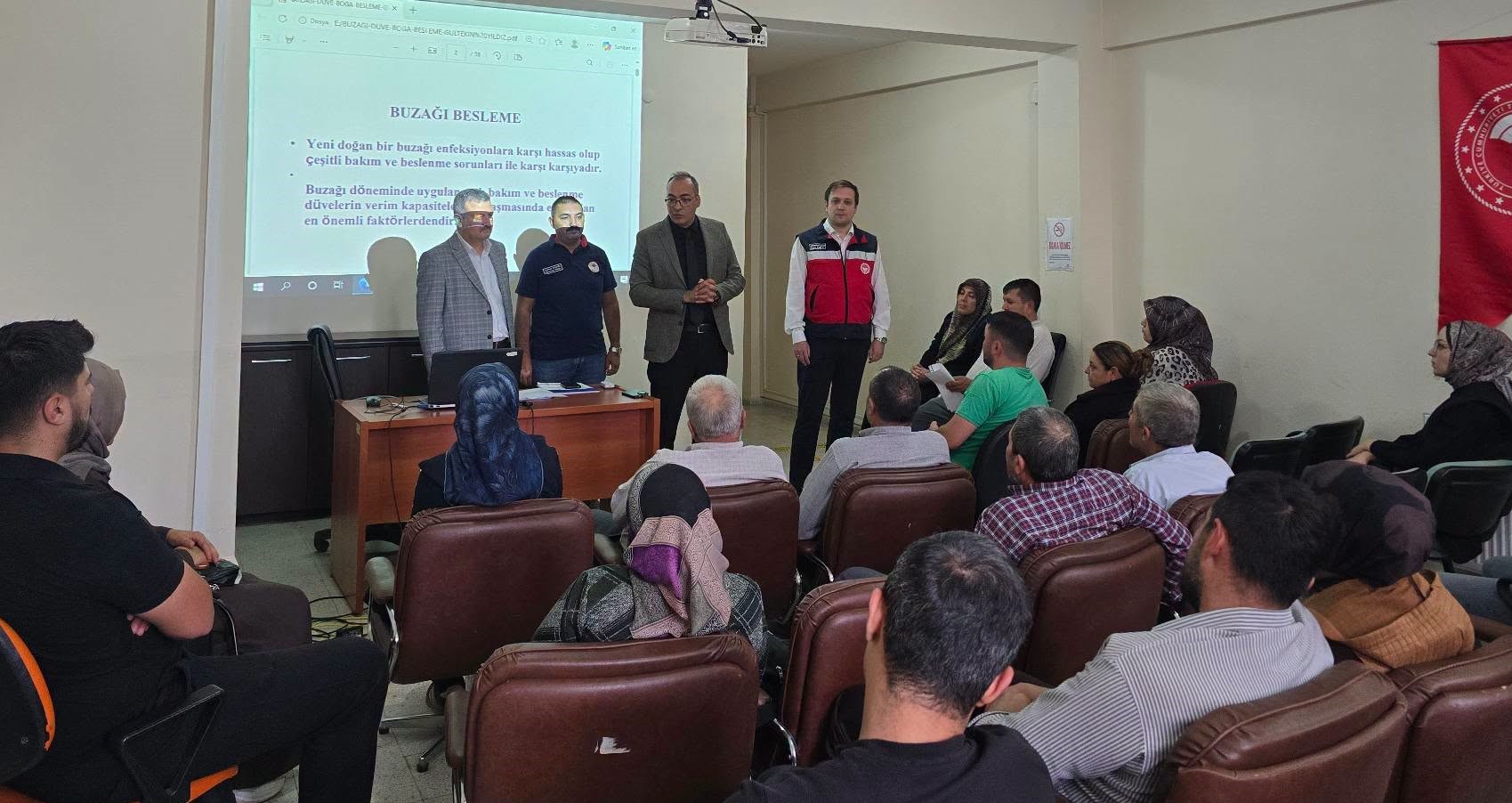 Gediz’de Geleceğin Üreticileri İçin El Ele: Besi Yetiştiriciliği Kursu Eğitime Başladı!