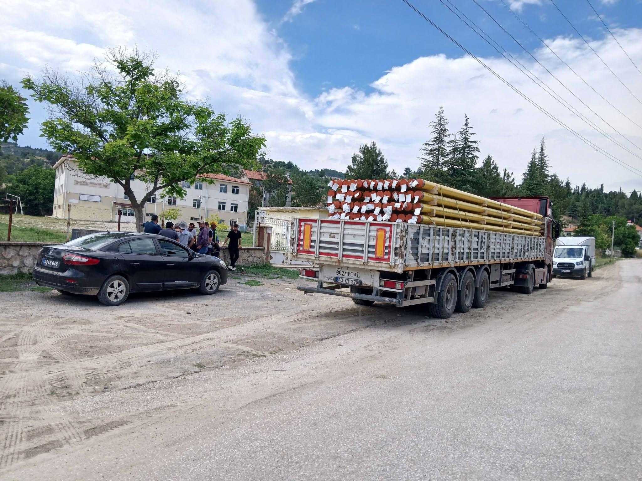 Gökler Beldesinde Doğalgaz Heyecanı: Çelik Boru Hattı Beldeye Ulaştı, Abonelik Başvuruları Başladı!