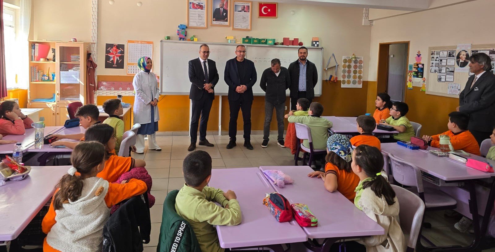 Eğitimde Dayanışma Örneği: Gediz TSO İhtiyaç Sahibi Öğrencilerin Yanında!