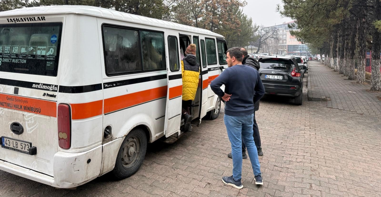 Gediz’de Öğrenci Minibüs Seferleri Başlıyor: Konforlu Ve Güvenli Ulaşım 25 TL!