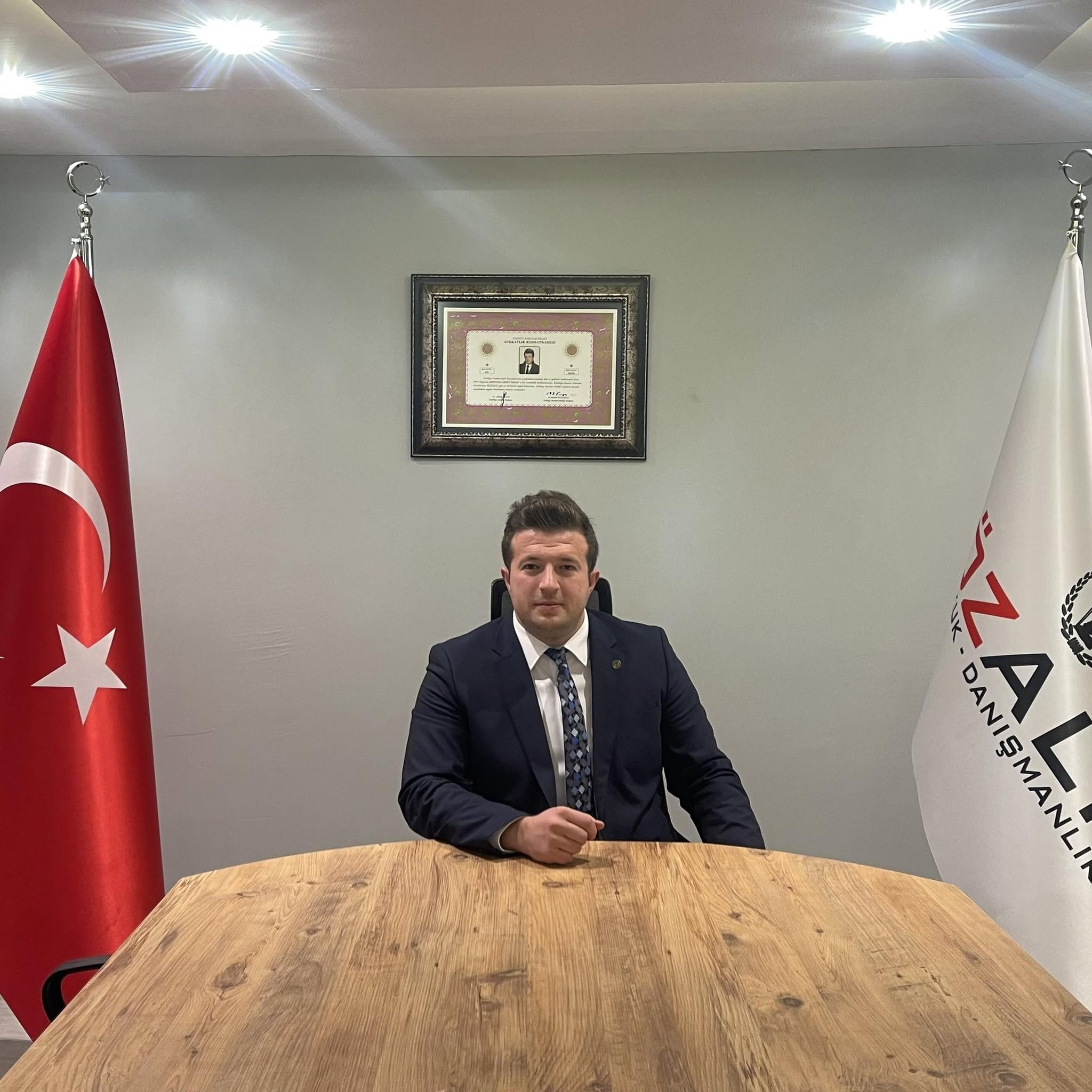 Hukukçu Mustafa Mert Özalp’ten “Sınıf Annesi” Uyarısı: “Hukuken Geçerliliği Ve Yetkisi Yoktur!”