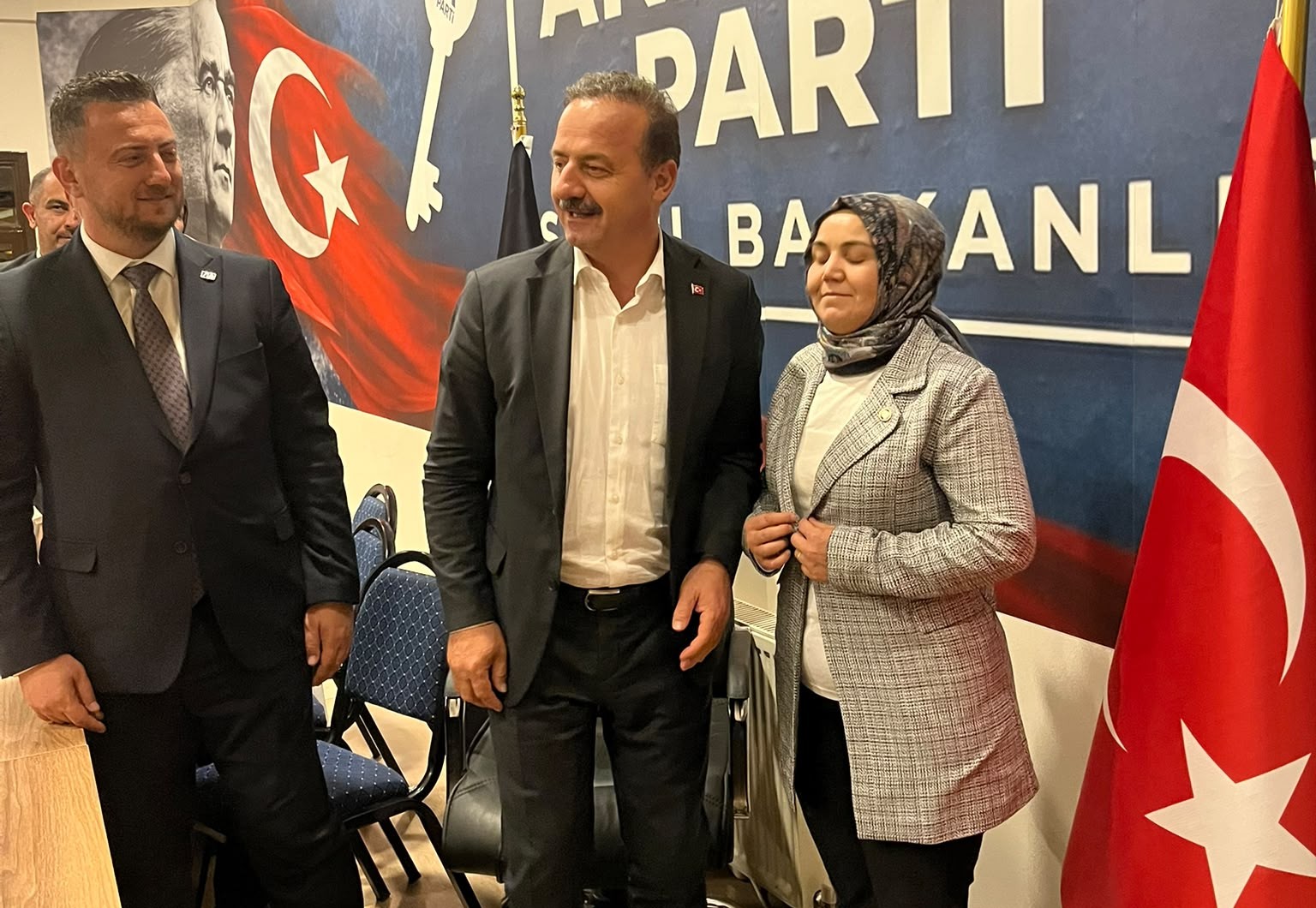 Anahtar Parti Gediz Kadın Kolları Başkanlığına Nazire Kocabaş Atandı