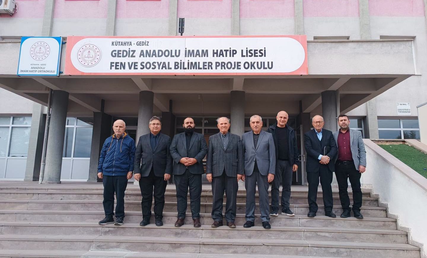 Gediz Erkek Anadolu İmam Hatip Lisesi’nde İmam Hatiplerin Kuruluş Haftası Coşkuyla Kutlandı