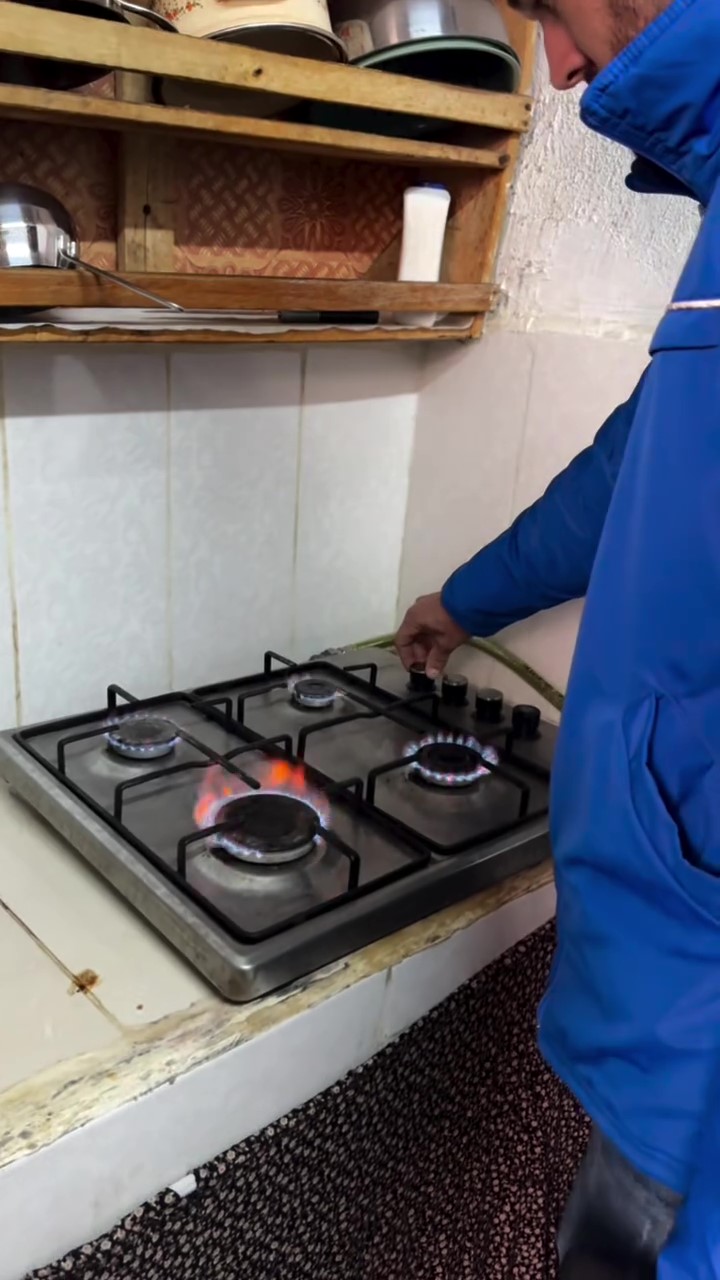 Dörtdeğirmen Mahallesi’nde Doğalgaz Coşkusu: İlk Hanenin Ocağı Yakıldı!