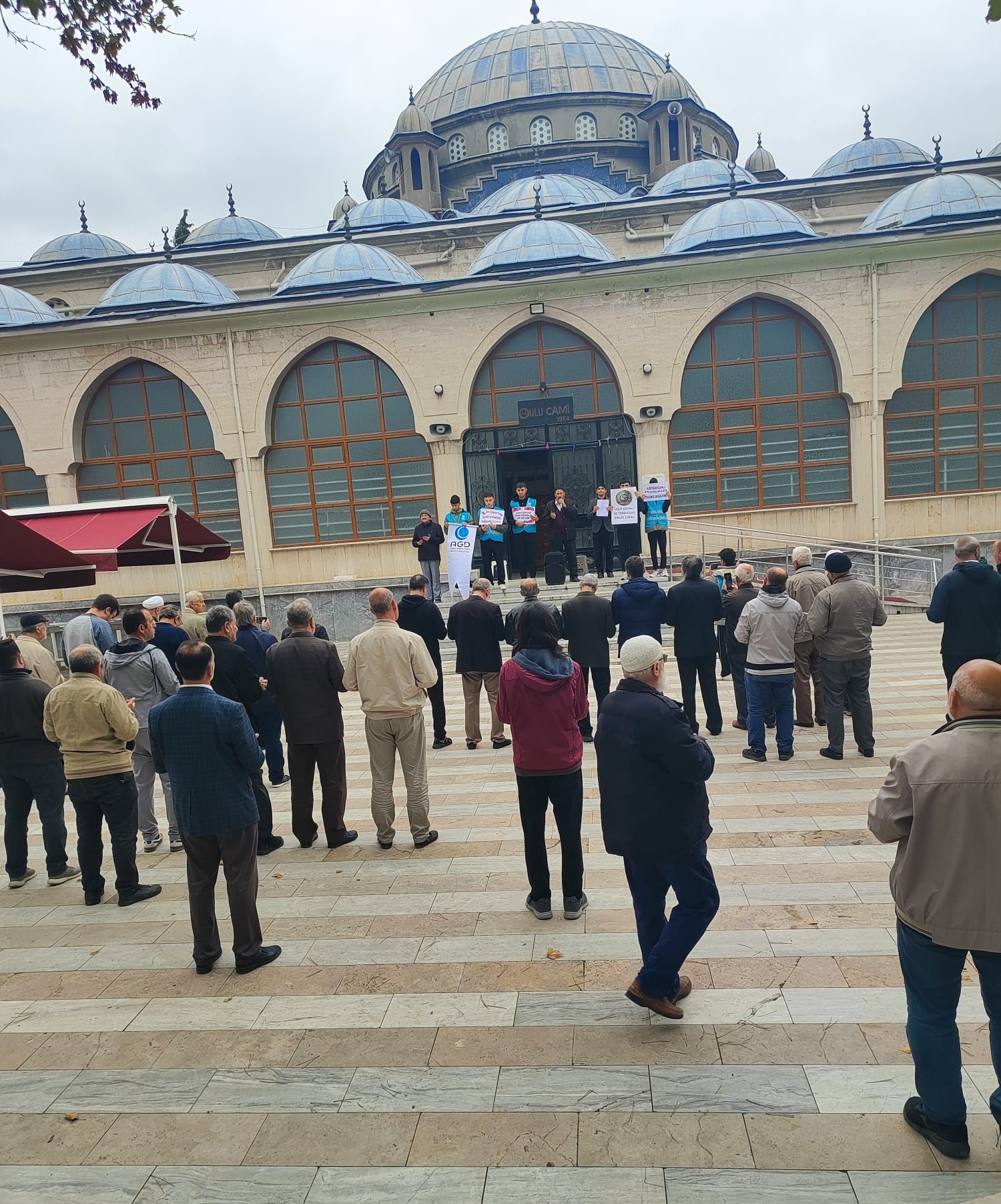 Gediz’den Azerbaycan’daki Tesettür Yasağına Tepki: “Kardeşlerimiz Asla Yalnız Değildir!”