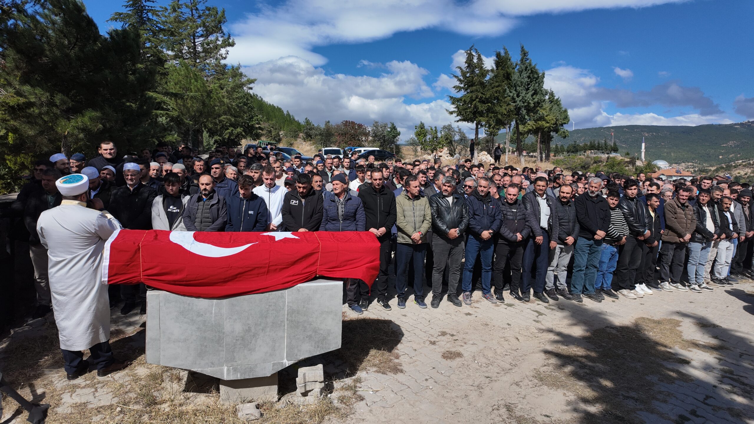 Soma’daki Maden Faciasında Hayatını Kaybeden İsa Olcay, Gediz’de Son Yolculuğuna Uğurlandı