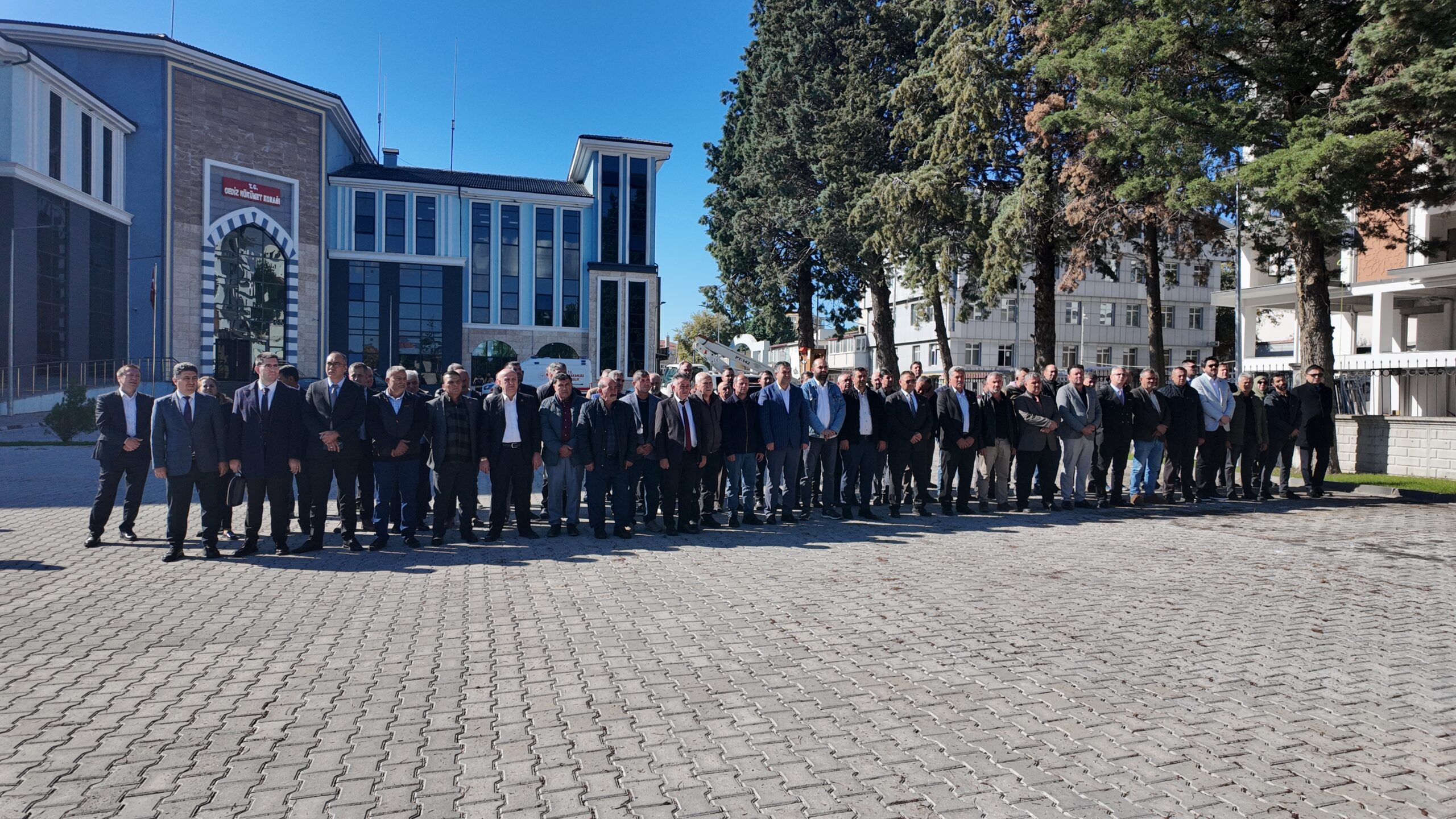 Gediz’de 19 Ekim Muhtarlar Günü Törenle Kutlandı